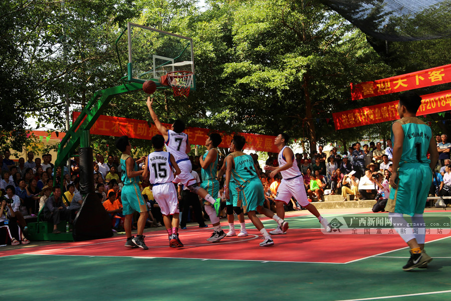 中超国内球员限薪500万元 俱乐部签“阴阳合同”将降级