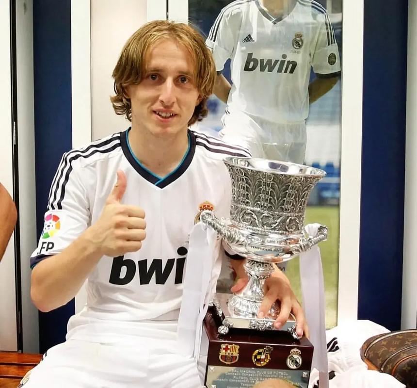 科贝尔：所有失球都是能避免的；阿德耶米的争议？他真是倒霉